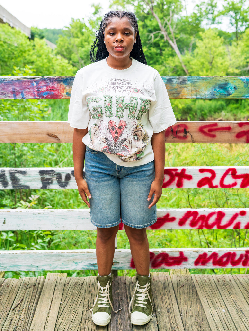 High T-shirt