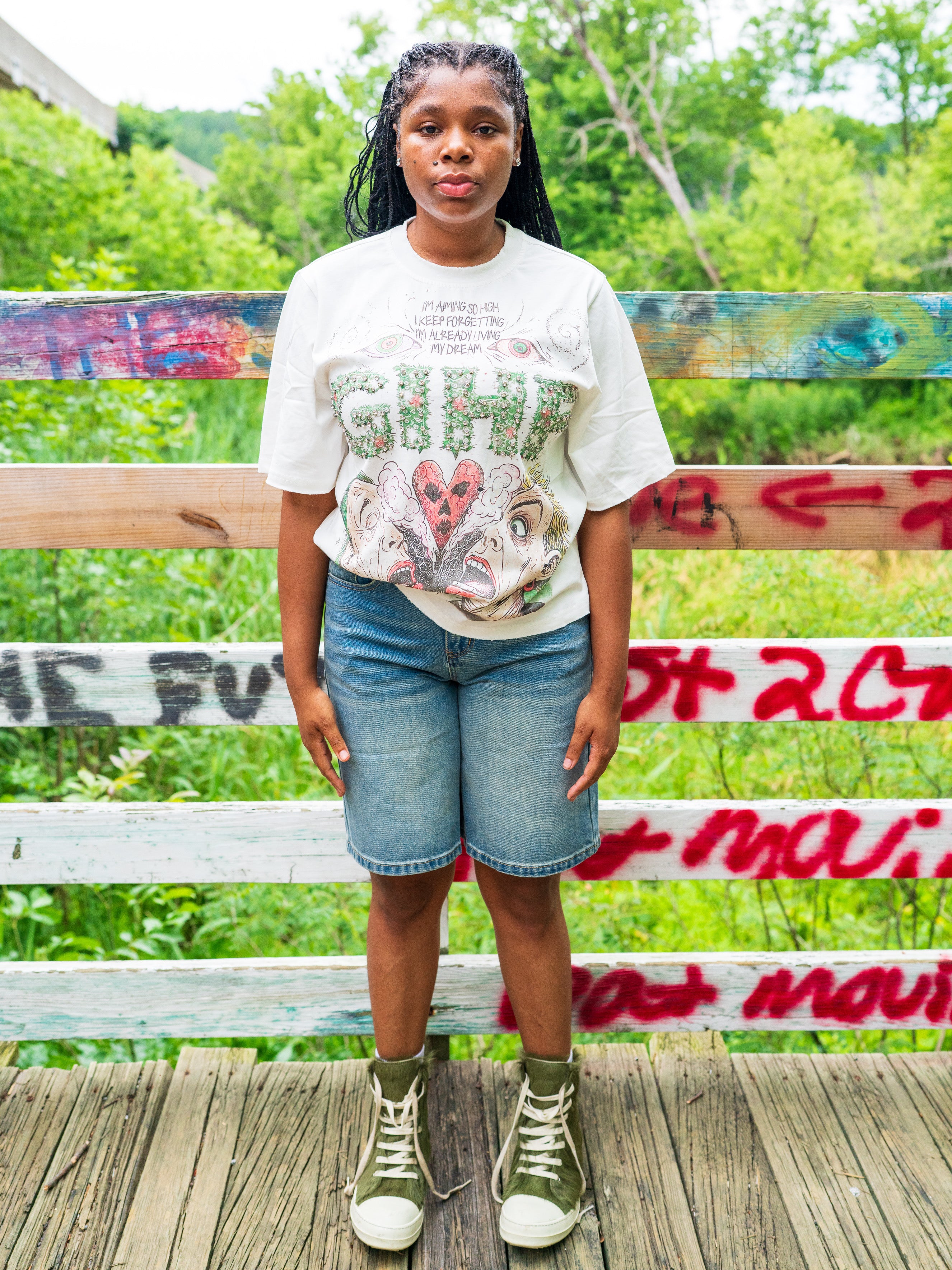 High T-shirt